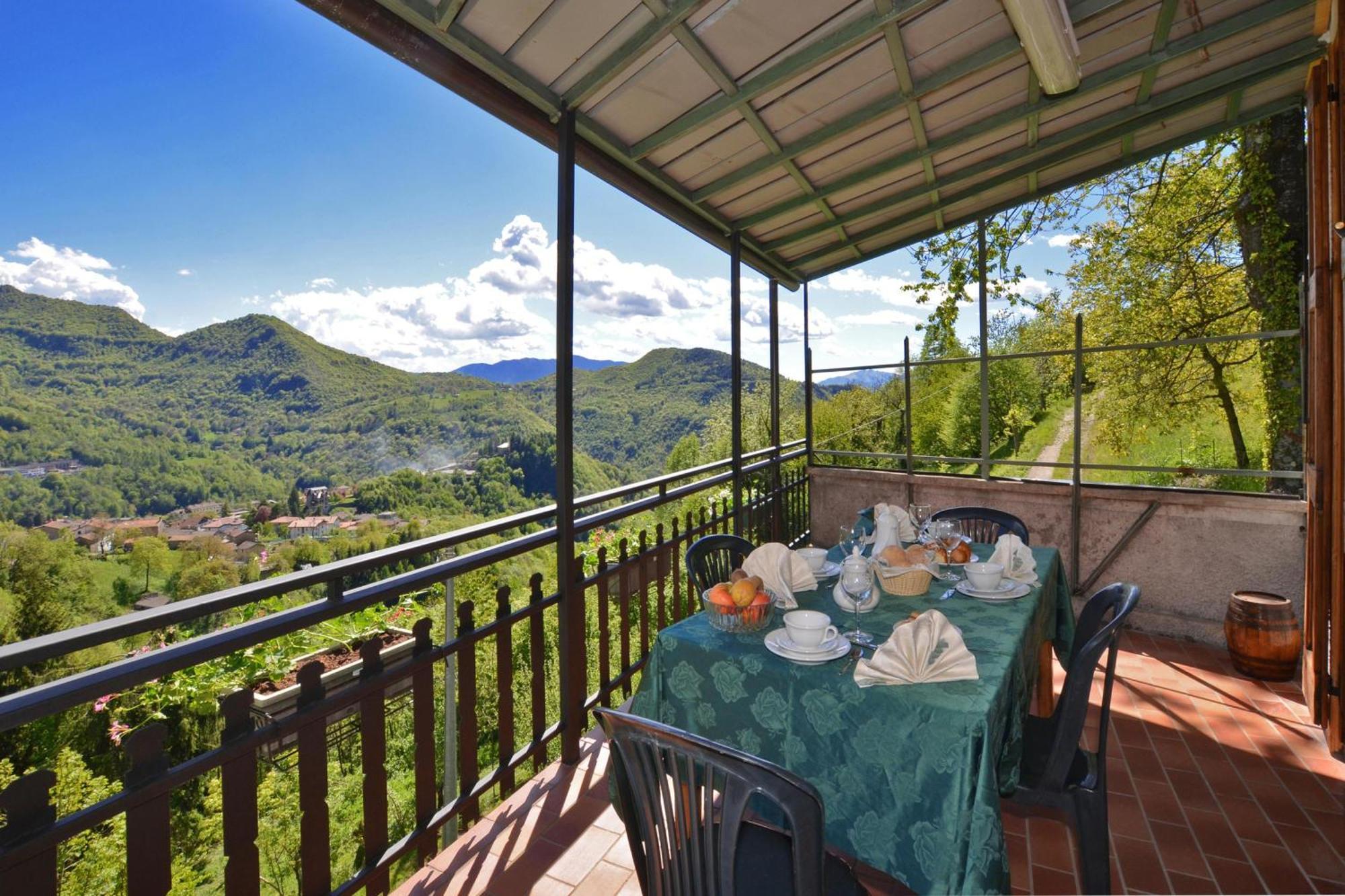 Casa Busso - Happy Rentals Esino Lario Exteriör bild